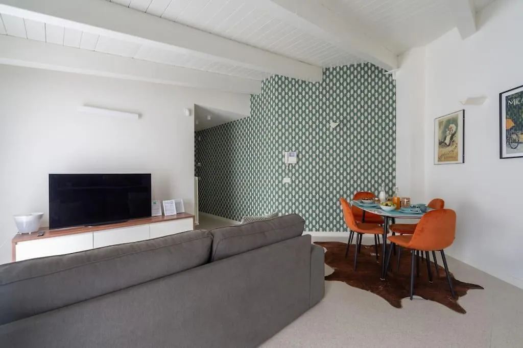 Apartment Castaldi Charming Suite-Hosted By Sweetstay Milan Italy