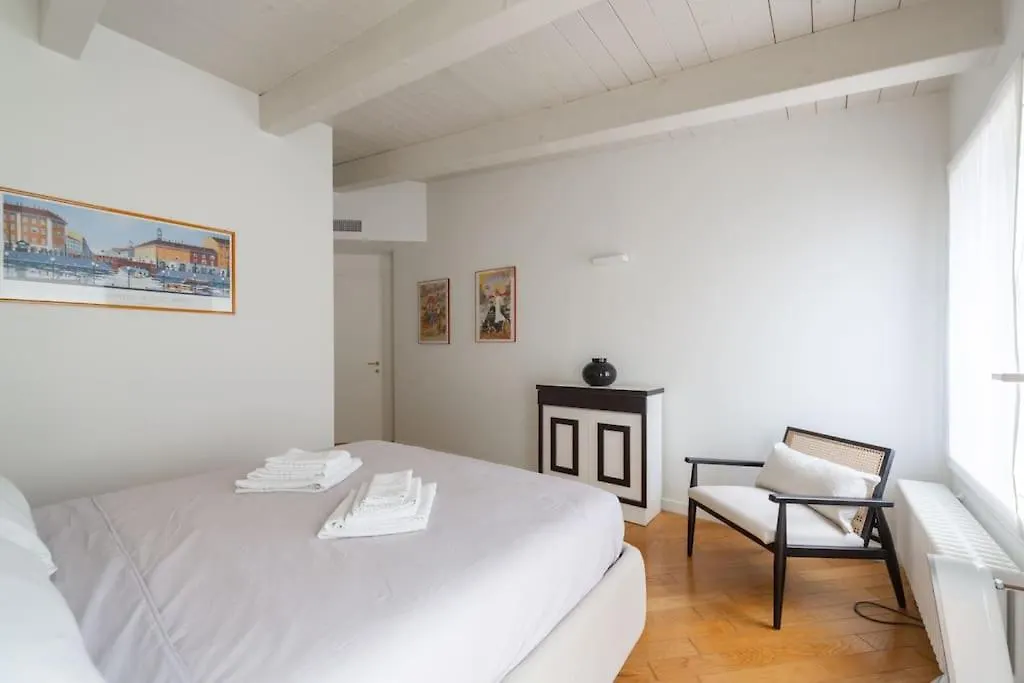 Castaldi Charming Suite-Hosted By Sweetstay Milan Apartment