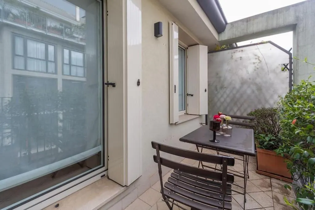 Apartment Castaldi Charming Suite-Hosted By Sweetstay Milan Italy